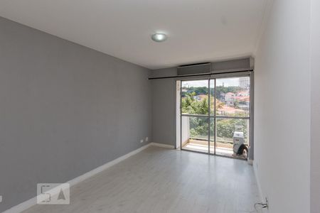 Sala de apartamento para alugar com 3 quartos, 75m² em Jardim Petrópolis, São Paulo