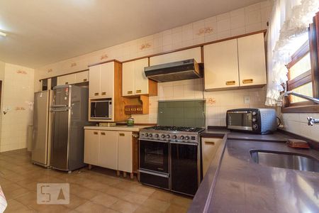 Cozinha de casa à venda com 3 quartos, 300m² em Jardim São Pedro, Porto Alegre