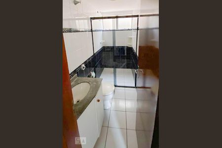 Banheiro de apartamento para alugar com 3 quartos, 66m² em Portão, Curitiba
