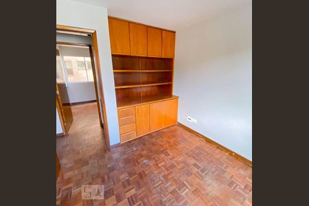 Quarto 2 de apartamento para alugar com 3 quartos, 66m² em Portão, Curitiba
