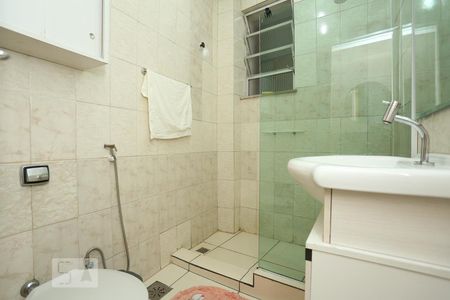 Banheiro de apartamento à venda com 1 quarto, 38m² em Copacabana, Rio de Janeiro