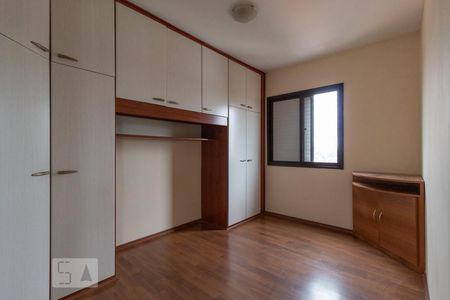 Quarto 1 de apartamento para alugar com 2 quartos, 55m² em Jardim Ester, São Paulo