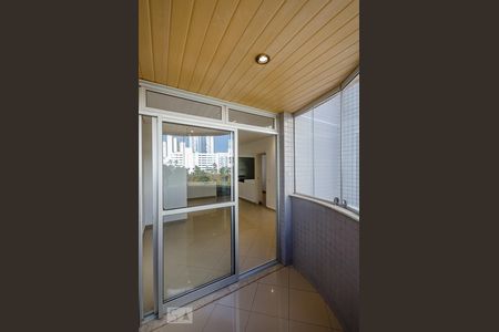 Apartamento para alugar com 3 quartos, 75m² em Belvedere, Belo Horizonte