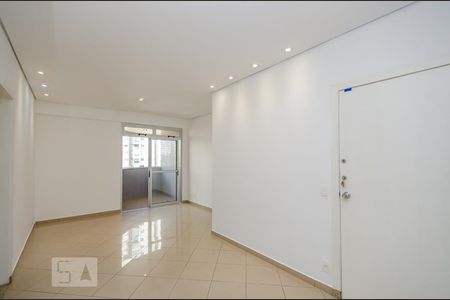 Apartamento para alugar com 3 quartos, 75m² em Belvedere, Belo Horizonte