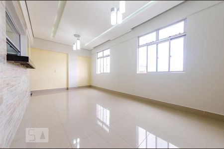 Sala de apartamento para alugar com 2 quartos, 80m² em Monsenhor Messias, Belo Horizonte