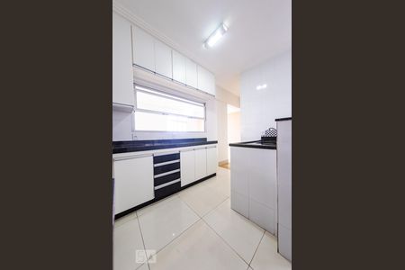 Cozinha de apartamento para alugar com 2 quartos, 80m² em Monsenhor Messias, Belo Horizonte