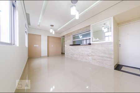 Sala de apartamento para alugar com 2 quartos, 80m² em Monsenhor Messias, Belo Horizonte