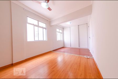 Qaurto 2 - Suíte de apartamento para alugar com 2 quartos, 80m² em Monsenhor Messias, Belo Horizonte