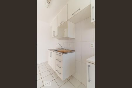 Cozinha de apartamento à venda com 2 quartos, 47m² em Protásio Alves, Porto Alegre