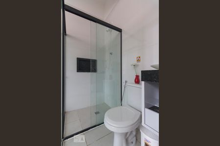 Banheiro Social de kitnet/studio para alugar com 1 quarto, 50m² em Mirandópolis, São Paulo