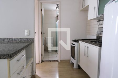 Cozinha de apartamento para alugar com 1 quarto, 30m² em Pinheiros, São Paulo