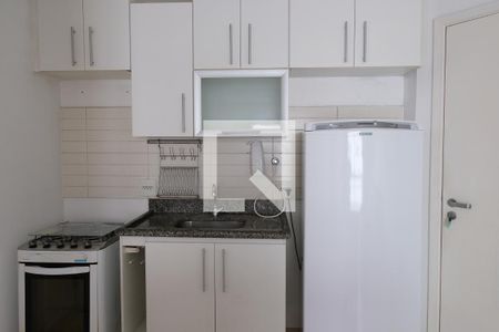 Cozinha de apartamento para alugar com 1 quarto, 30m² em Pinheiros, São Paulo