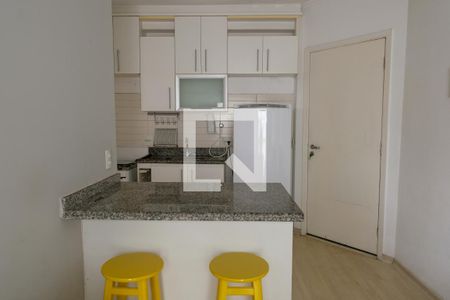 Cozinha de apartamento para alugar com 1 quarto, 30m² em Pinheiros, São Paulo