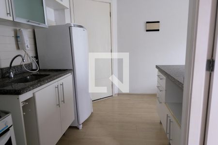 Cozinha de apartamento para alugar com 1 quarto, 30m² em Pinheiros, São Paulo