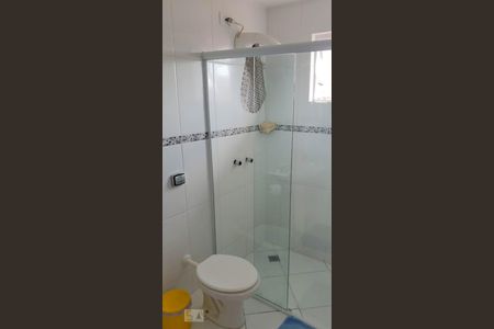 Banheiro 1 de casa de condomínio para alugar com 4 quartos, 160m² em Cidade Industrial, Curitiba