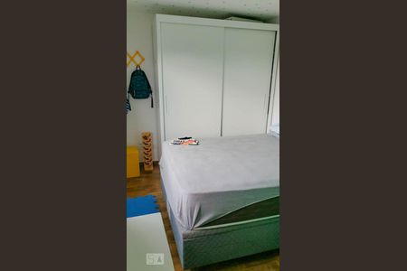 Quarto 1 de casa de condomínio para alugar com 4 quartos, 160m² em Cidade Industrial, Curitiba