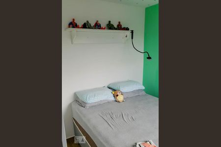Quarto 1 de casa de condomínio para alugar com 4 quartos, 160m² em Cidade Industrial, Curitiba