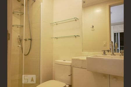 Banheiro de kitnet/studio à venda com 1 quarto, 49m² em Vila Gertrudes, São Paulo