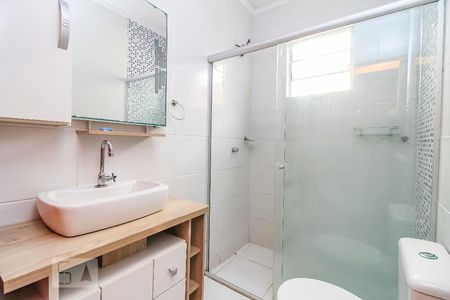 Banheiro de apartamento à venda com 2 quartos, 100m² em Navegantes, Porto Alegre