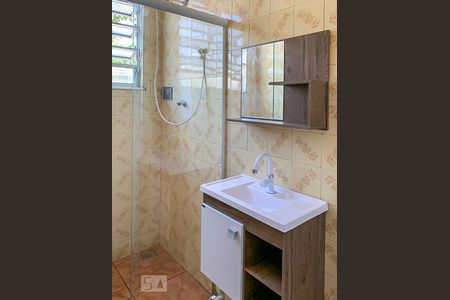 Banheiro de apartamento para alugar com 1 quarto, 55m² em Vila da Penha, Rio de Janeiro