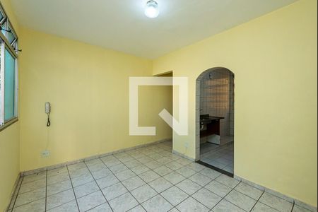 Sala de apartamento para alugar com 2 quartos, 70m² em Floramar, Belo Horizonte