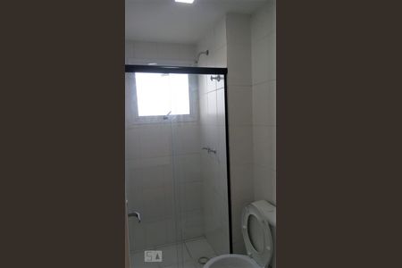 Banheiro de apartamento à venda com 2 quartos, 48m² em Jardim Henriqueta, Taboão da Serra