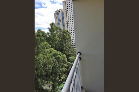 Varanda da Sala de apartamento à venda com 2 quartos, 48m² em Jardim Henriqueta, Taboão da Serra