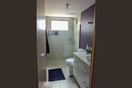 Banheiro de apartamento para alugar com 1 quarto, 57m² em Bosque, Campinas