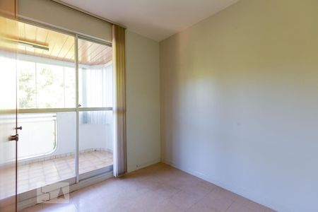 QUARTO 1 de apartamento para alugar com 2 quartos, 55m² em Asa Norte, Brasília