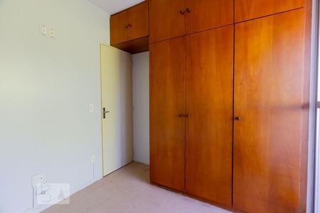 QUARTO 1 de apartamento para alugar com 2 quartos, 55m² em Asa Norte, Brasília