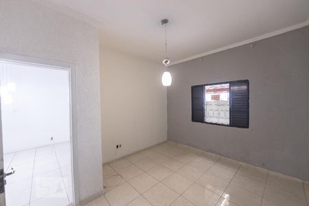 Quarto 2 de casa para alugar com 3 quartos, 70m² em Vila Prudente, São Paulo