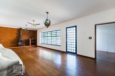 Sala com Lareira de casa para alugar com 5 quartos, 1290m² em Cidade Universitária, Campinas