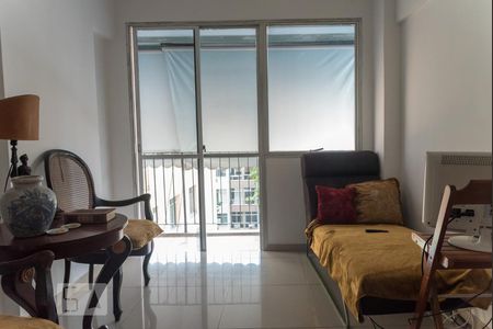 Apartamento à venda com 64m², 2 quartos e 1 vagaSala