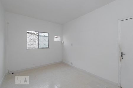 Quarto de casa à venda com 1 quarto, 56m² em Penha Circular, Rio de Janeiro