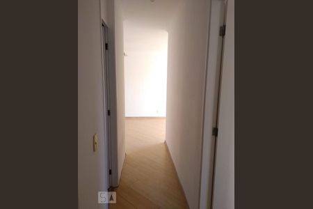 Corredor de apartamento para alugar com 2 quartos, 74m² em Vila Isa, São Paulo