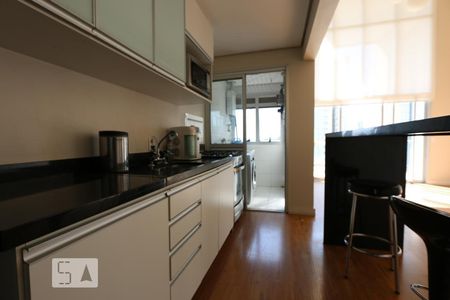 Cozinha de apartamento à venda com 2 quartos, 97m² em Parque do Morumbi, São Paulo