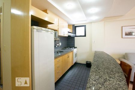 Cozinha de apartamento para alugar com 1 quarto, 55m² em Moema, São Paulo