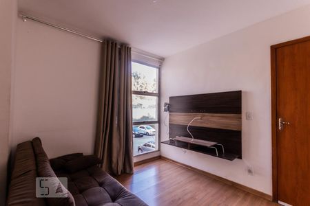 Sala de apartamento à venda com 2 quartos, 48m² em Frei Leopoldo, Belo Horizonte