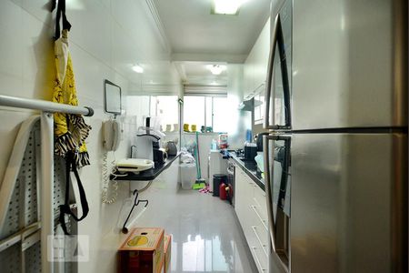 Cozinha e Área de Serviço de apartamento para alugar com 2 quartos, 43m² em Água Branca, São Paulo