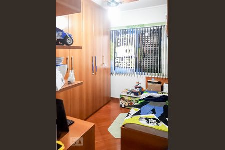 Quarto 2 de apartamento para alugar com 3 quartos, 70m² em Jardim Tupanci, Barueri