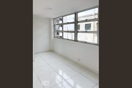 Sala de apartamento para alugar com 3 quartos, 80m² em Bela Vista, São Paulo