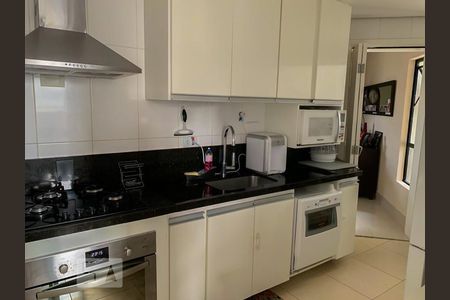 Cozinha de apartamento à venda com 3 quartos, 115m² em Bosque da Saúde, São Paulo