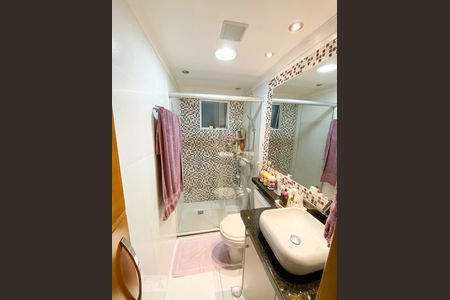 Banheiro Social de apartamento à venda com 3 quartos, 61m² em Vila Ema, São Paulo
