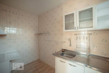 Cozinha  de kitnet/studio para alugar com 1 quarto, 35m² em Rio Branco, Porto Alegre