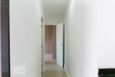 Corredor de apartamento à venda com 2 quartos, 56m² em Vila Caraguatá, São Paulo