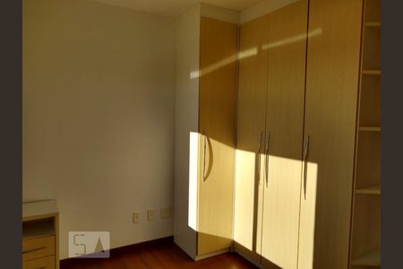 Quarto 1 de apartamento para alugar com 3 quartos, 94m² em Santana, Porto Alegre