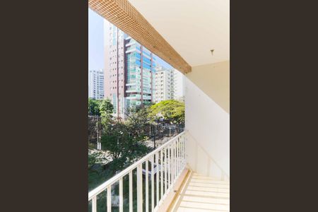 Varanda de apartamento para alugar com 3 quartos, 100m² em Campo Belo, São Paulo