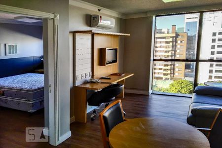 Sala / Cozinha de apartamento à venda com 1 quarto, 36m² em Rio Branco, Porto Alegre