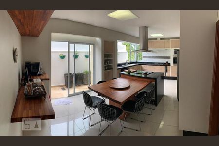 Cozinha de casa à venda com 3 quartos, 254m² em Jardim São Caetano, São Caetano do Sul