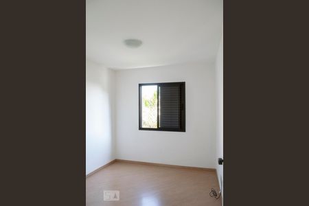 QUARTO 1 de apartamento para alugar com 2 quartos, 70m² em Parque Peruche, São Paulo